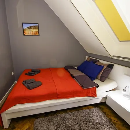 Apartment Bed & Badacsony Badacsonytordemic
